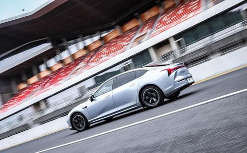 哪吒S獵裝版諜照曝光 另類設(shè)計(jì)能否開啟市場新賽道？